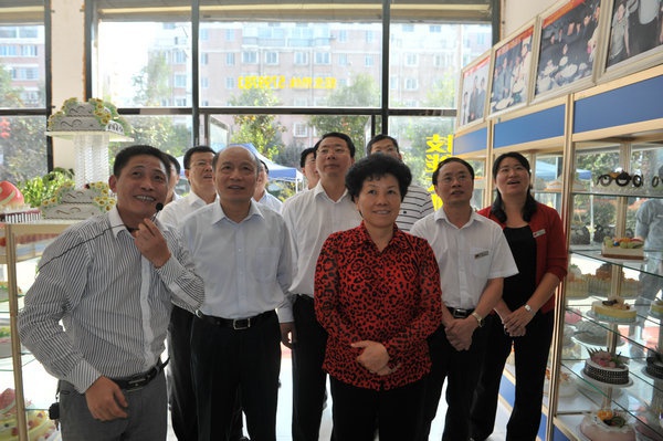 省委常委周萌秘书长及市县主要领导