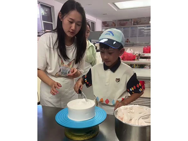 全龙面包文化园视频